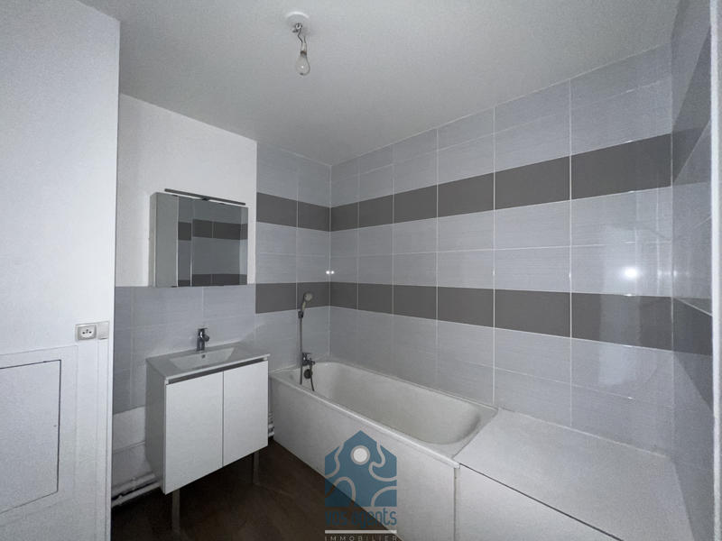 Appartement - 101 m² - 4 pièces