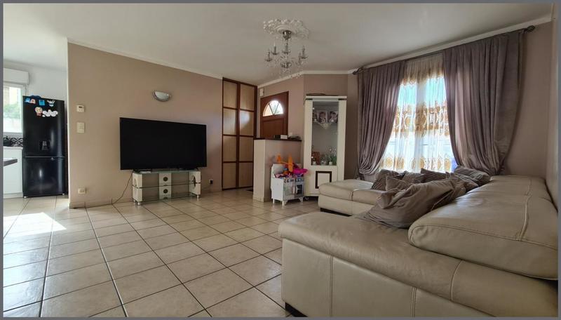 Maison - 84 m² - 7 pièces