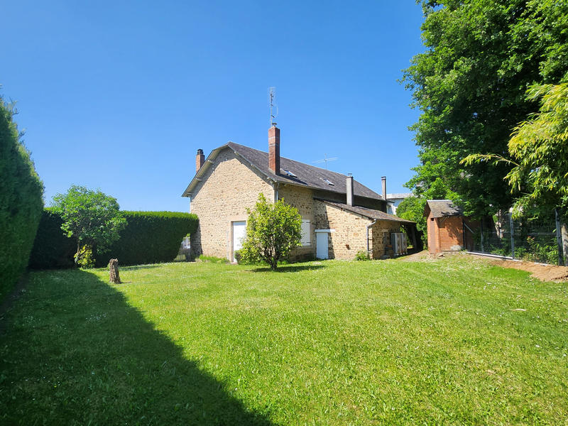 Maison de village - 194 m² - 9 pièces