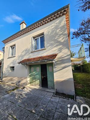 Maison - 69 m² - 5 pièces