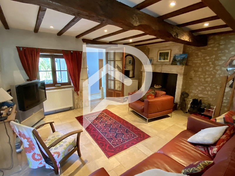 Maison - 348 m² - 14 pièces