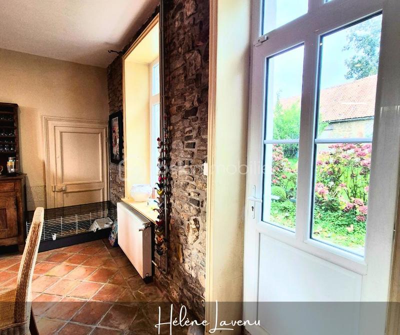 Demeure - 271 m² - 12 pièces