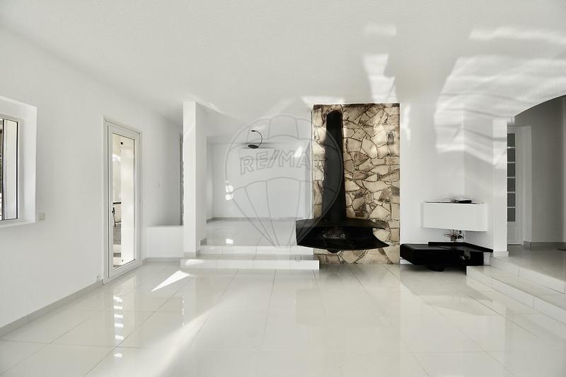 Maison d'architecte - 235 m² - 10 pièces