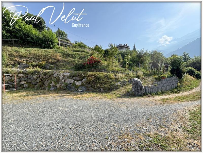 Maison - 235 m² - 9 pièces