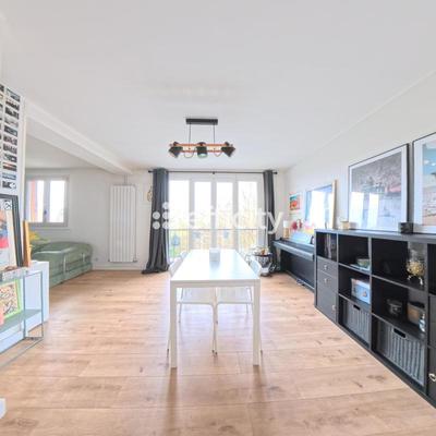 Appartement - 64 m² - 3 pièces