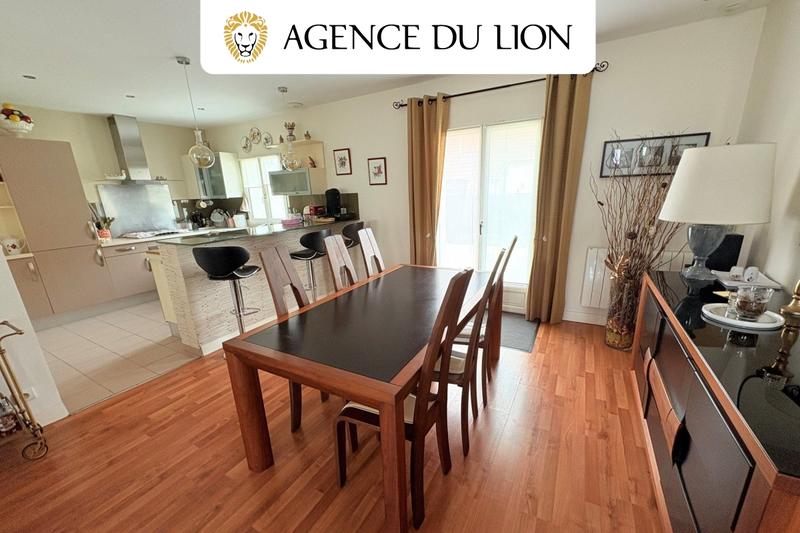 Maison - 101 m² - 5 pièces