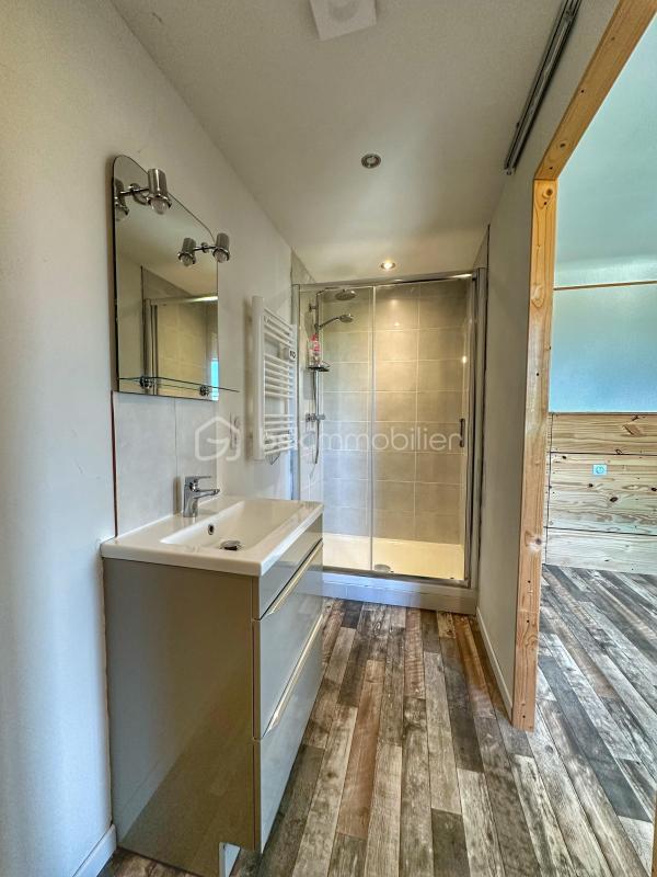 Propriété - 220 m² - 6 pièces