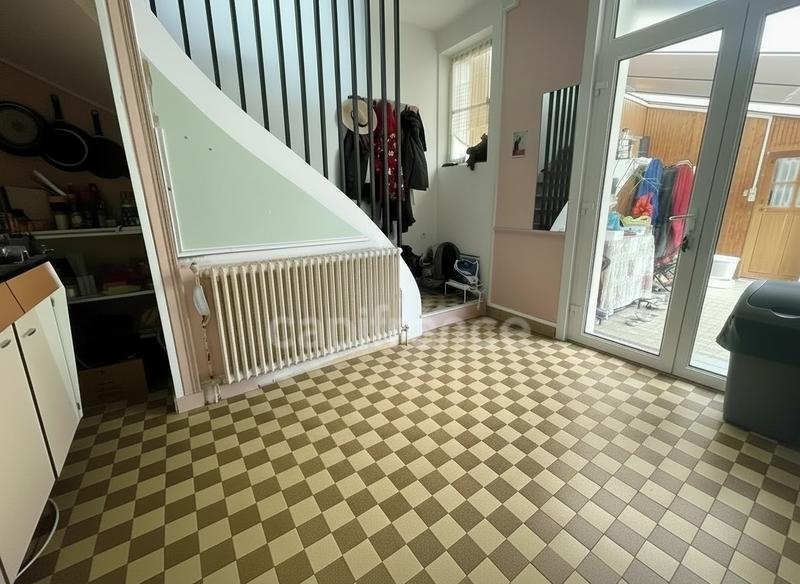 Maison - 98 m² - 4 pièces