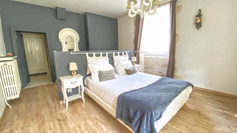 Château - 943 m² - 24 pièces