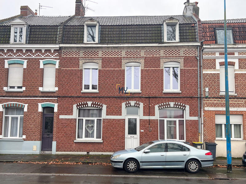 Maison - 195 m² - 7 pièces