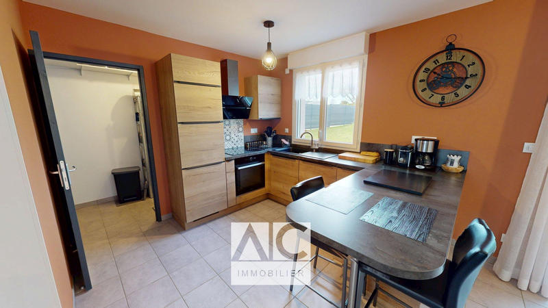 Maison - 76 m² - 4 pièces