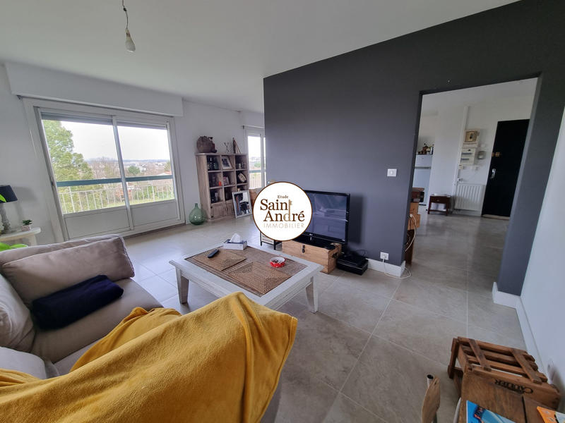 Appartement - 85 m² - 3 pièces