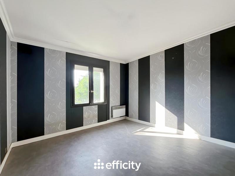 Maison - 215 m² - 8 pièces