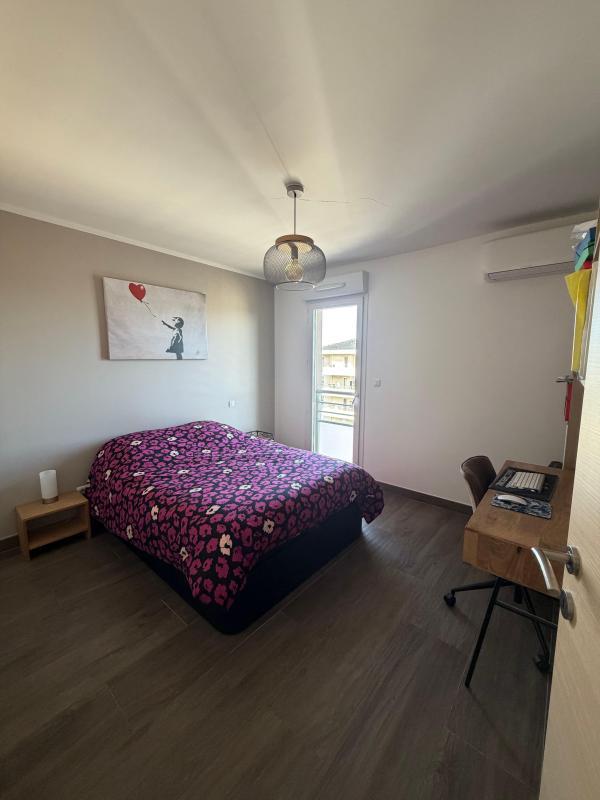 Appartement - 80 m² - 4 pièces