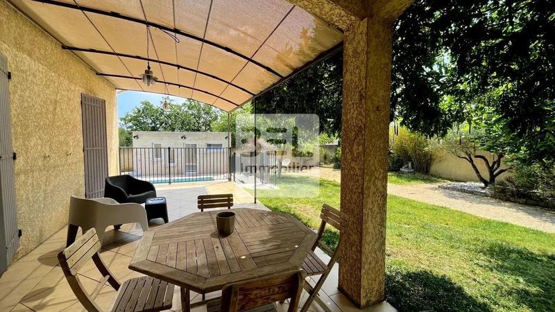 Villa - 135 m² - 6 pièces