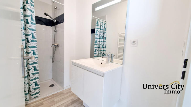 Appartement - 77 m² - 4 pièces