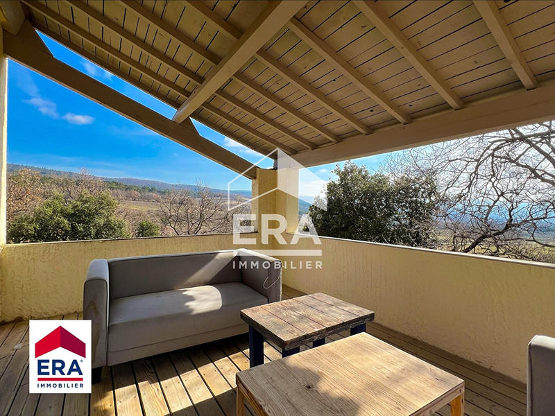 Maison - 210 m² - 8 pièces