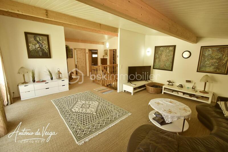 Villa - 192 m² - 9 pièces