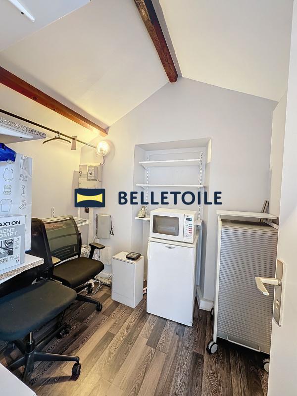 Bureau - 64 m²