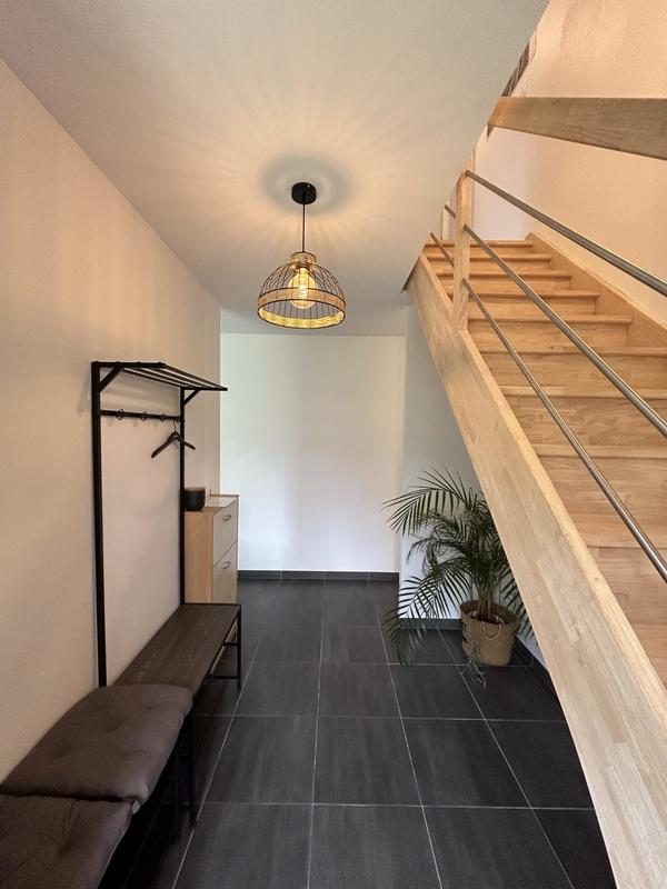 Maison - 121 m² - 6 pièces