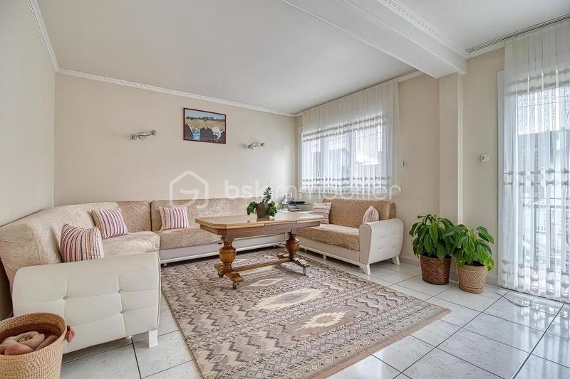 Maison - 172 m² - 10 pièces