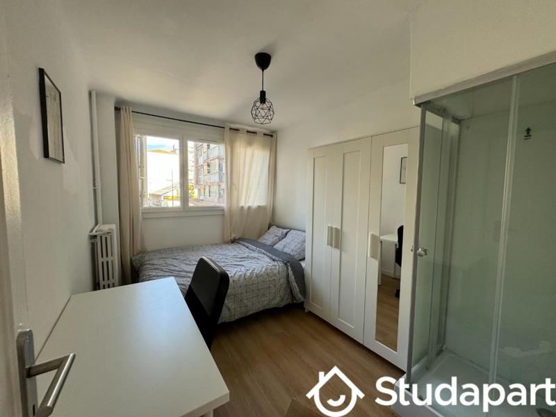 Chambre - 10 m² - 1 pièce