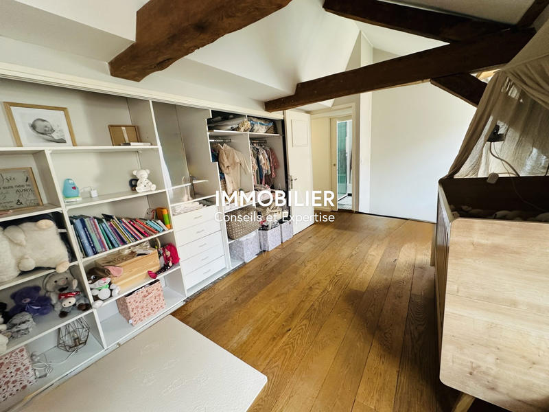 Maison ancienne - 258 m² - 9 pièces