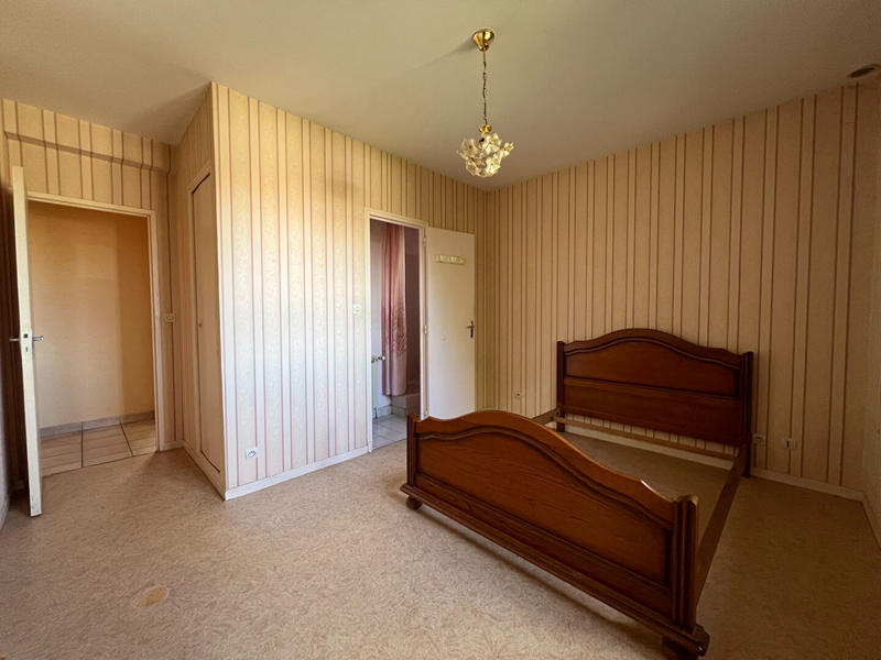 Maison - 214 m² - 7 pièces