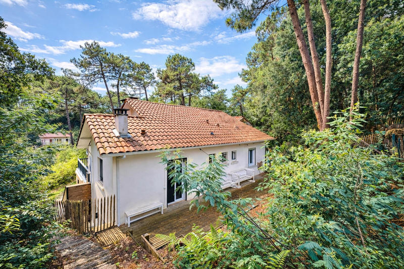 Maison - 190 m² - 6 pièces