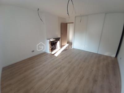 Appartement - 60 m² - 2 pièces