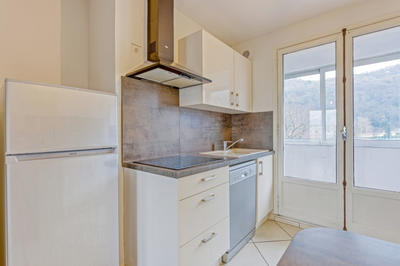 Appartement - 60 m² - 4 pièces