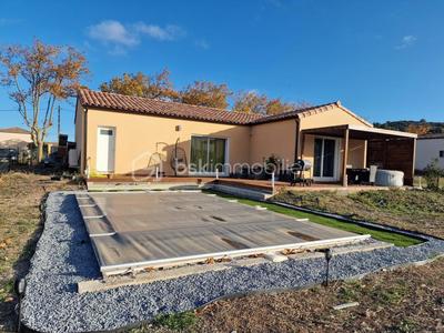 Villa - 94 m² - 4 pièces