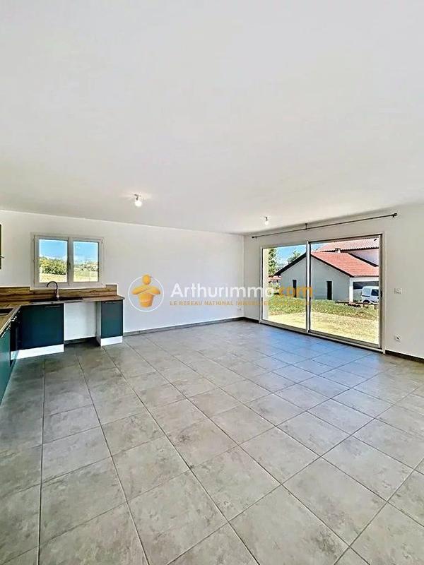 Maison - 104 m² - 4 pièces