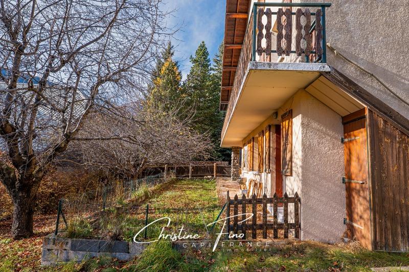 Maison - 314 m² - 12 pièces