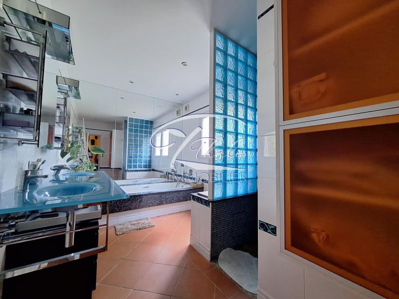 Maison - 150 m² - 5 pièces