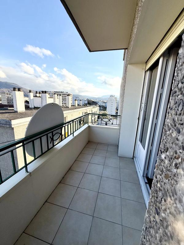 Appartement - 92 m² - 4 pièces