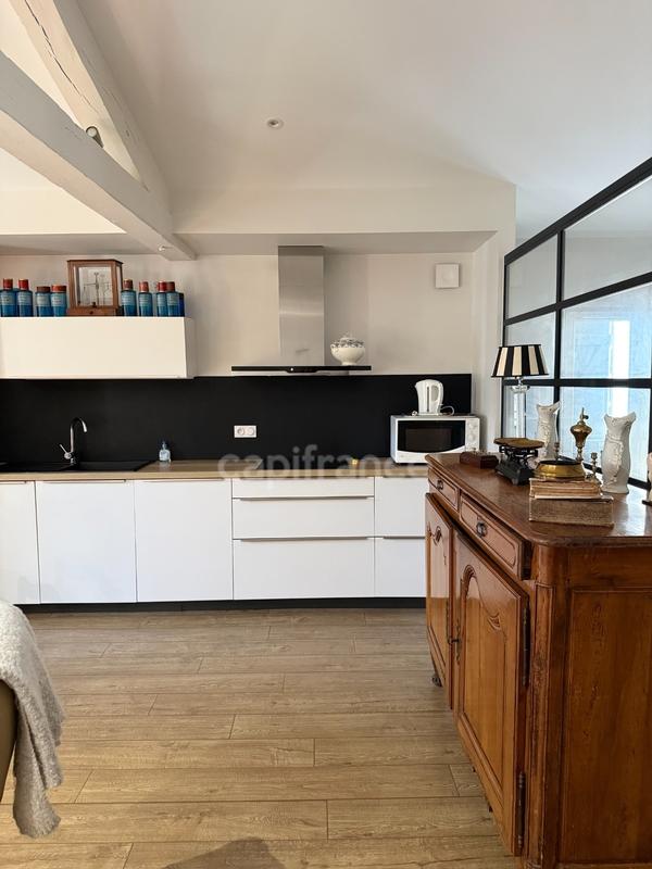 Maison - 295 m² - 7 pièces