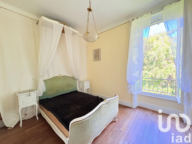 Maison - 271 m² - 9 pièces