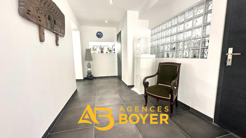 Appartement - 157 m² - 5 pièces