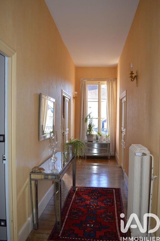 Maison - 390 m² - 12 pièces