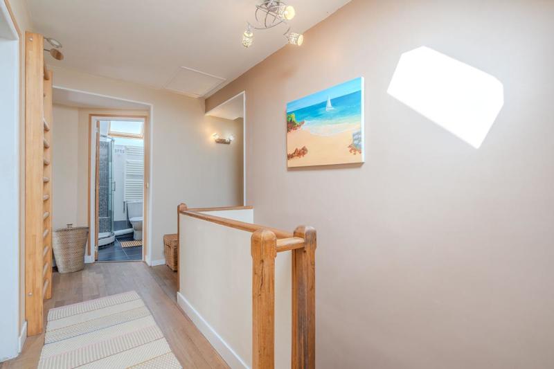 Maison - 157 m² - 7 pièces