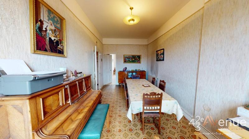 Appartement - 90 m² - 6 pièces