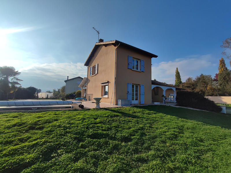 Maison - 160 m² - 8 pièces