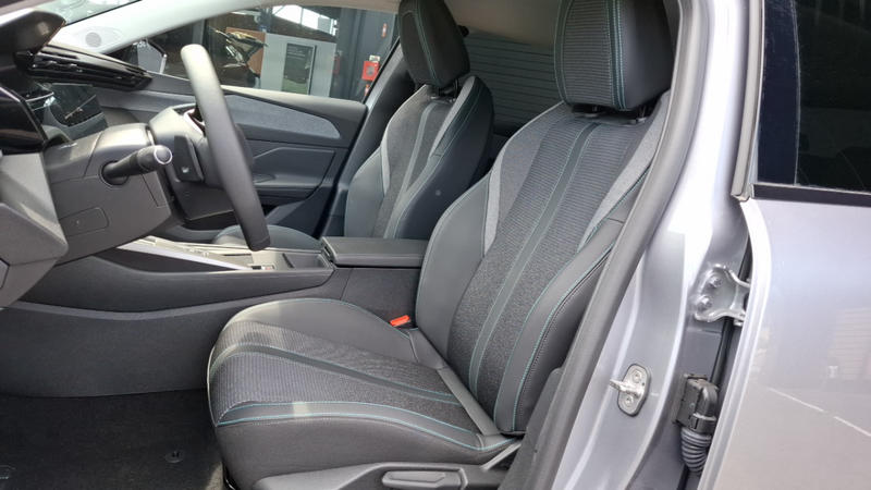 Peugeot 308 III BlueHDi 130 Auto8 Allure