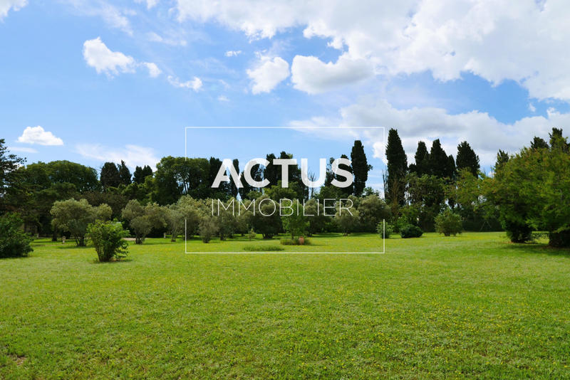 Maison - 255 m² - 8 pièces