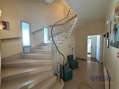 Fonds de commerce - 860 m²