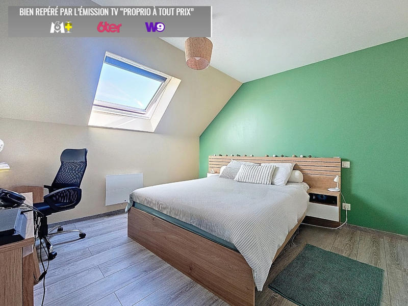 Maison - 250 m² - 9 pièces