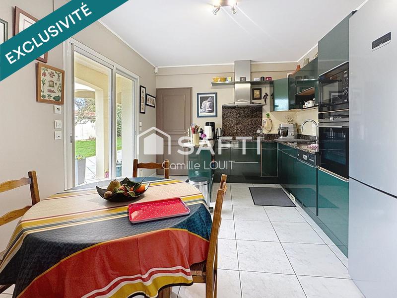 Maison - 180 m² - 7 pièces