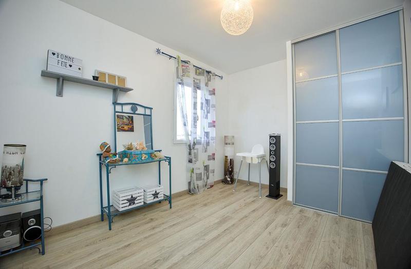 Maison - 180 m² - 7 pièces