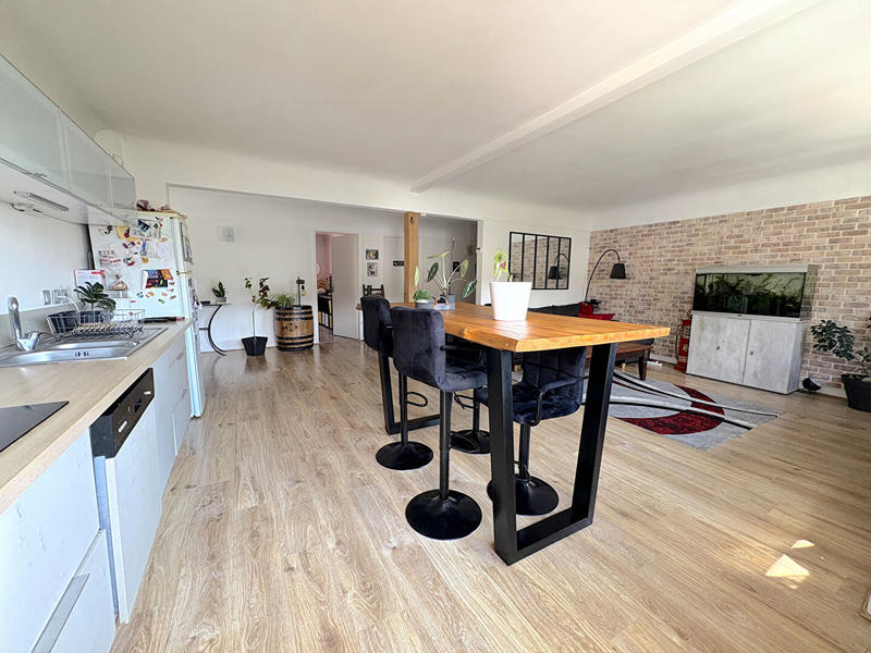 Appartement - 104 m² - 5 pièces